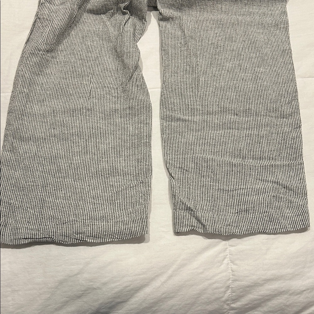 Women’s Gray Striped linen Pants - Picture 6 of 6